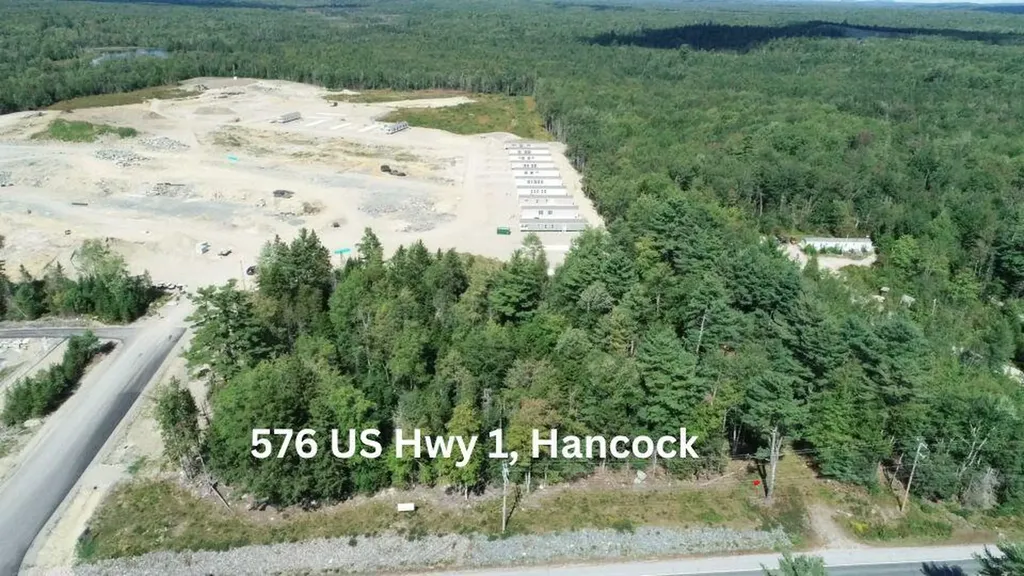 576 Us Highway 1 Hancock ME 04640