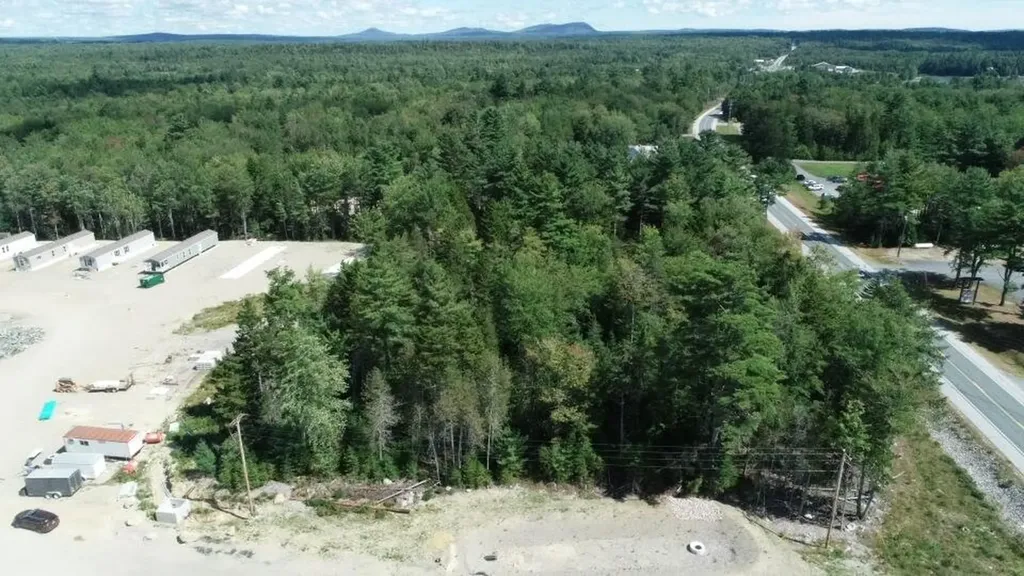 576 Us Highway 1 Hancock ME 04640