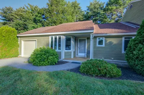 11 Willowood Lane Scarborough ME 04074