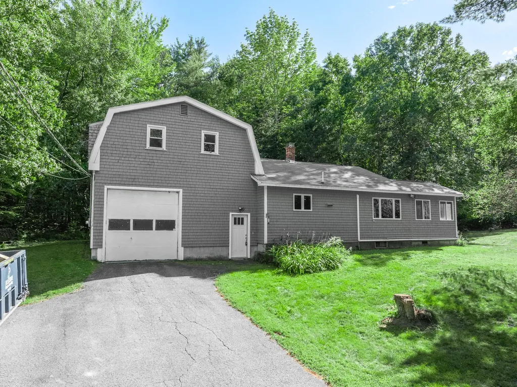 71 Hopkins Road Hampden ME 04444