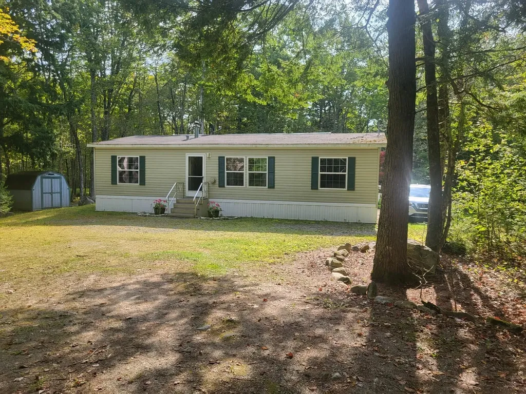 306 Stone Road Union ME 04862