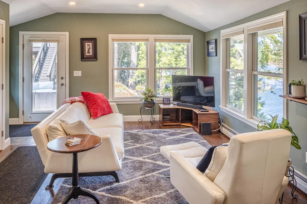 39 Pickeral Cove Road Lebanon ME 04027