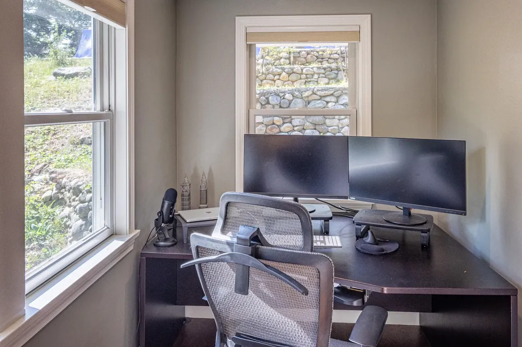 39 Pickeral Cove Road Lebanon ME 04027