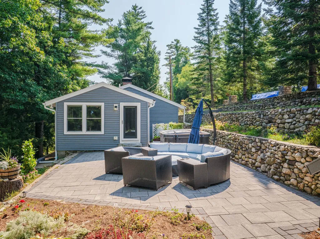 39 Pickeral Cove Road Lebanon ME 04027