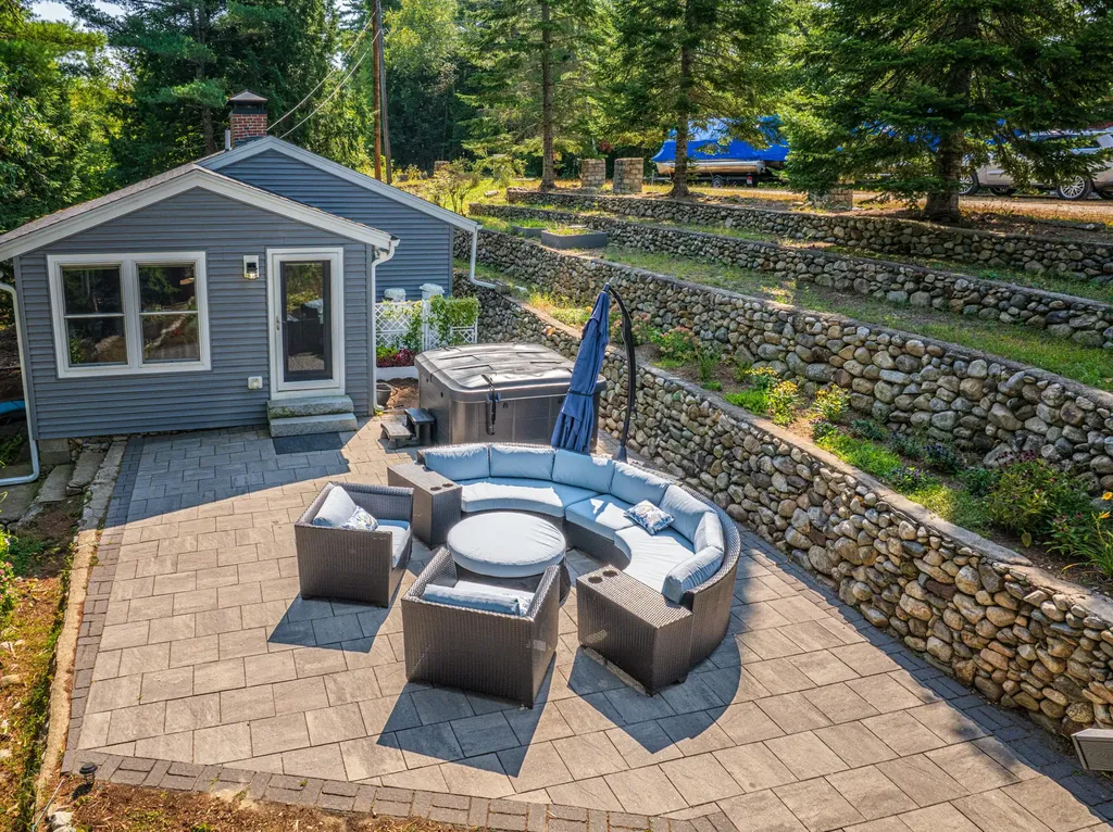 39 Pickeral Cove Road Lebanon ME 04027