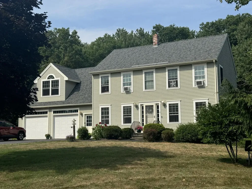 8 Silver Brook Circle Scarborough ME 04074