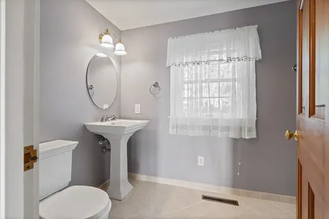 63 Bradley Hill Road Bristol ME 04558