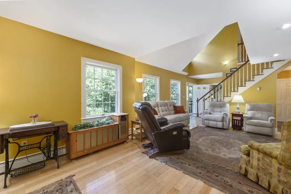 27 Pleasant Ridge Drive Camden ME 04843