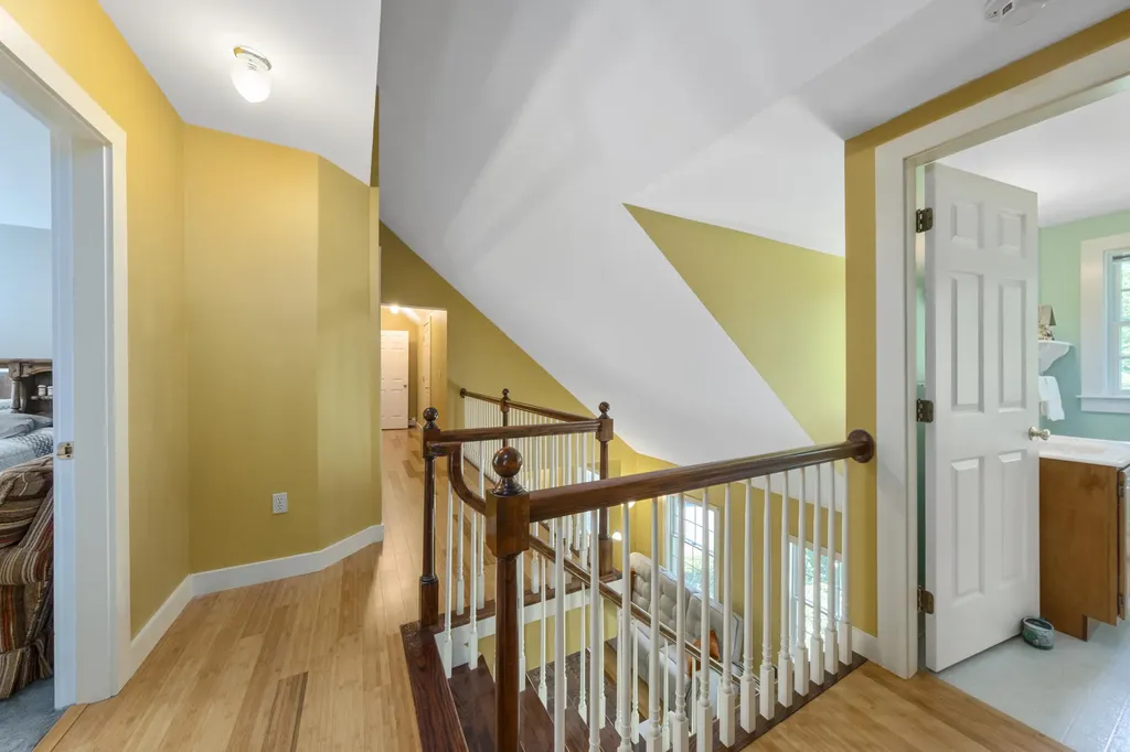 27 Pleasant Ridge Drive Camden ME 04843