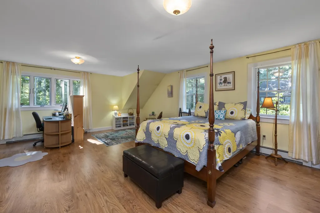 27 Pleasant Ridge Drive Camden ME 04843