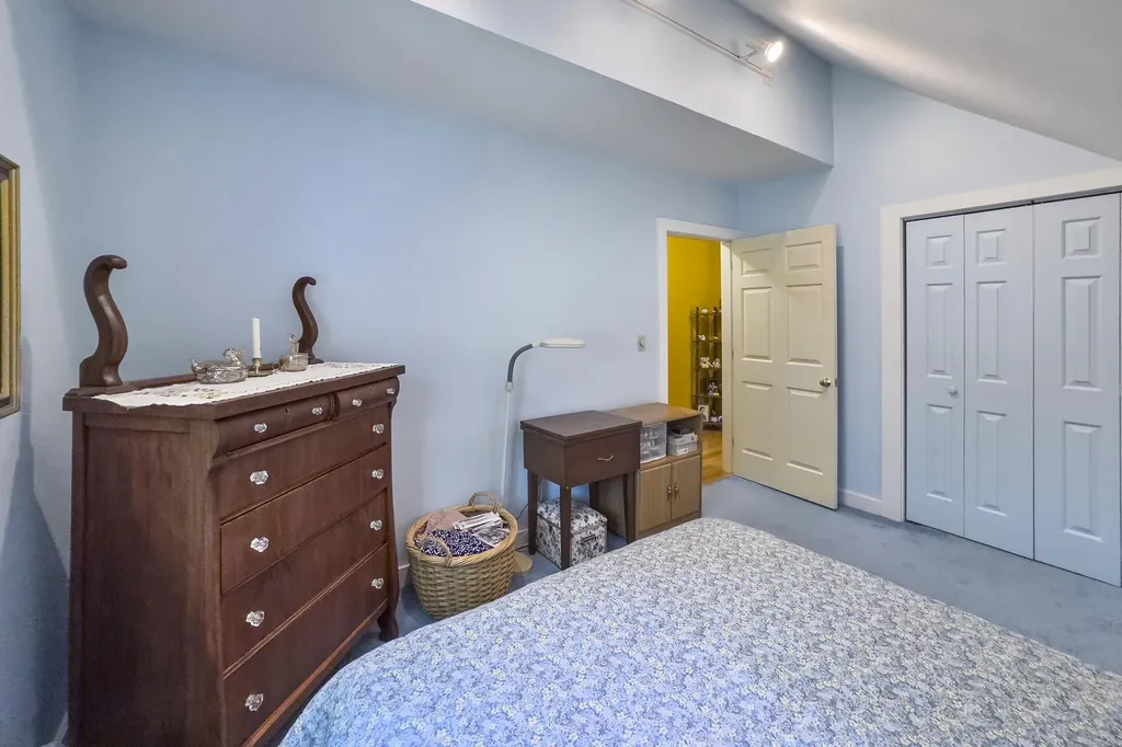 27 Pleasant Ridge Drive Camden ME 04843