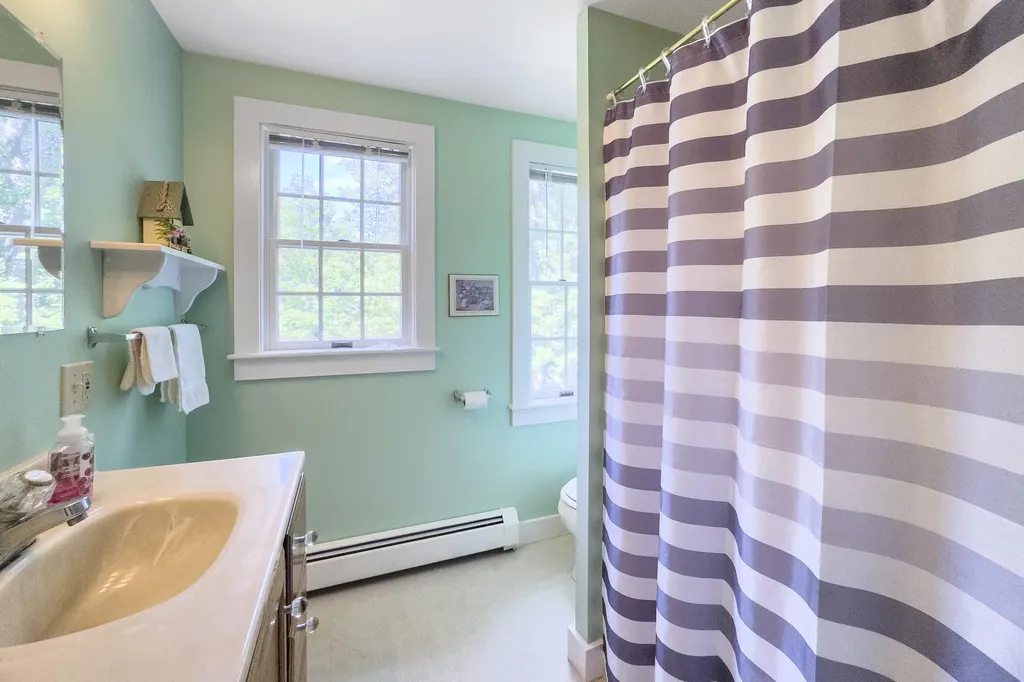 27 Pleasant Ridge Drive Camden ME 04843
