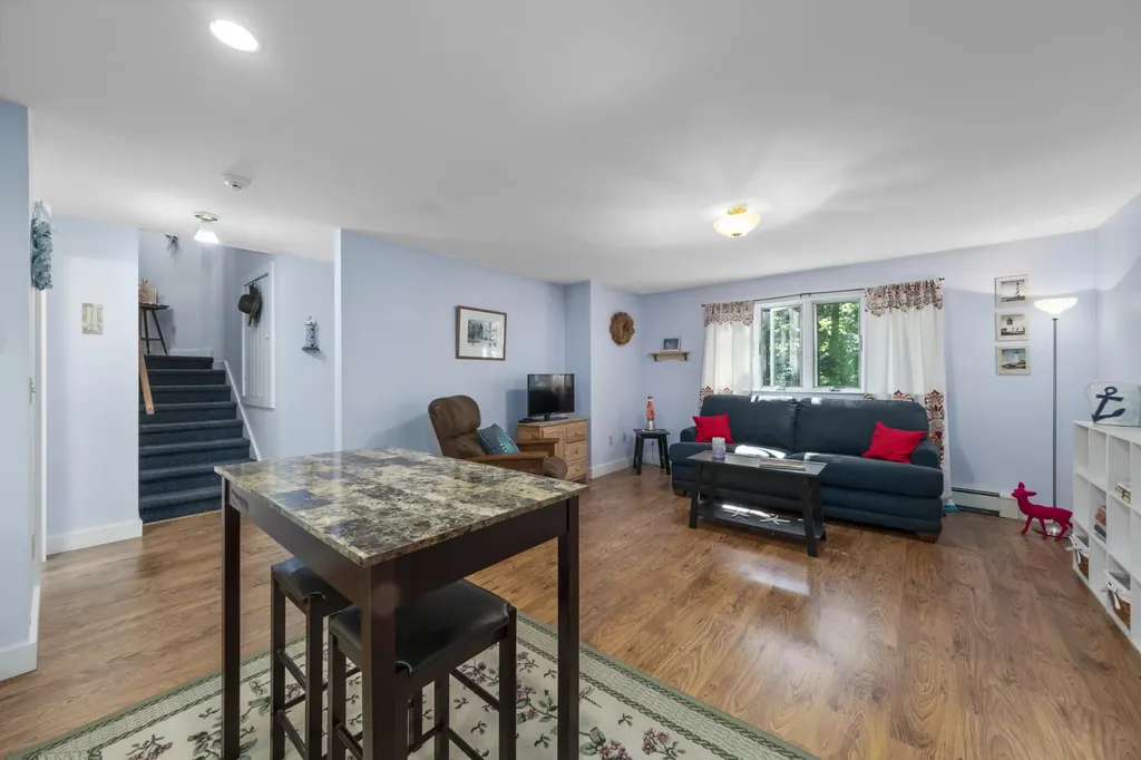 27 Pleasant Ridge Drive Camden ME 04843