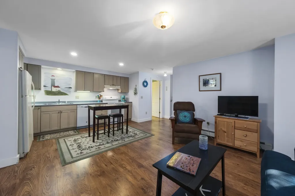 27 Pleasant Ridge Drive Camden ME 04843