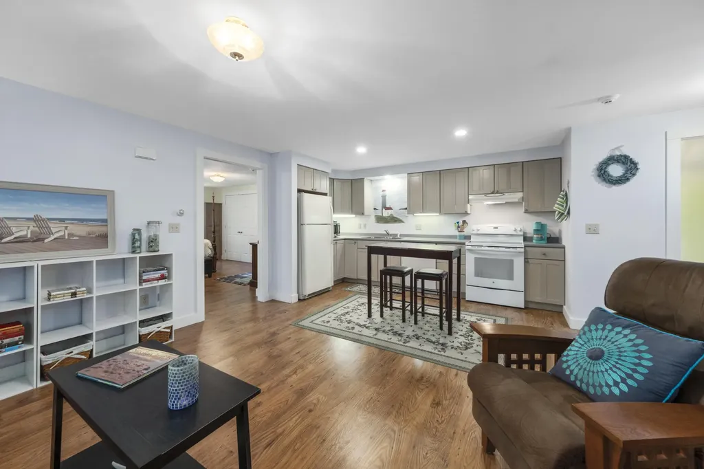 27 Pleasant Ridge Drive Camden ME 04843
