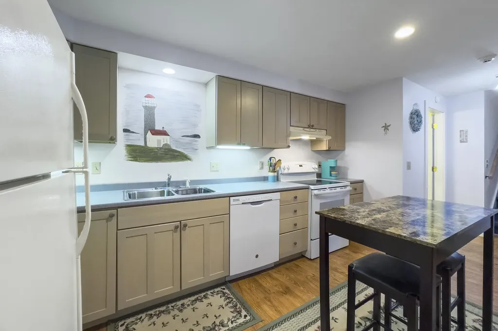 27 Pleasant Ridge Drive Camden ME 04843