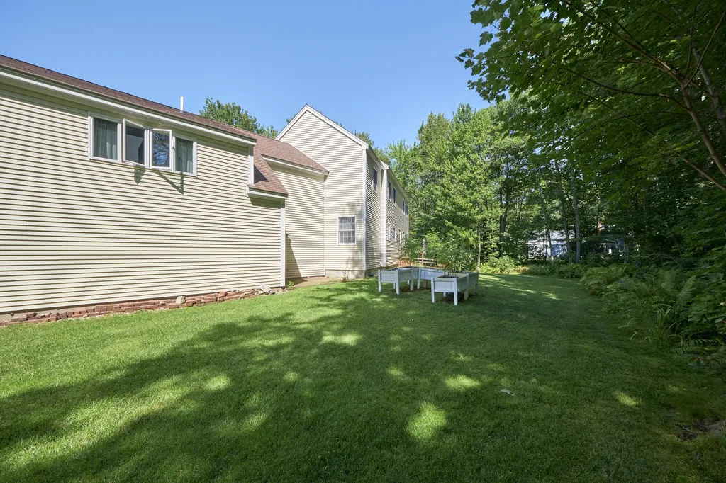 27 Pleasant Ridge Drive Camden ME 04843