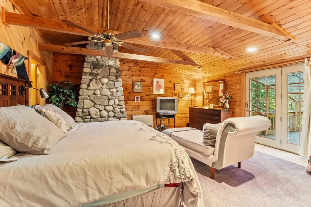 315 Shore Road Fayette ME 04349