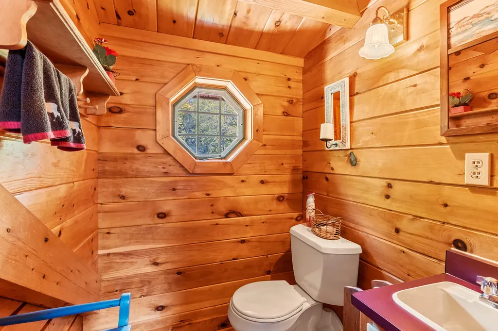 315 Shore Road Fayette ME 04349