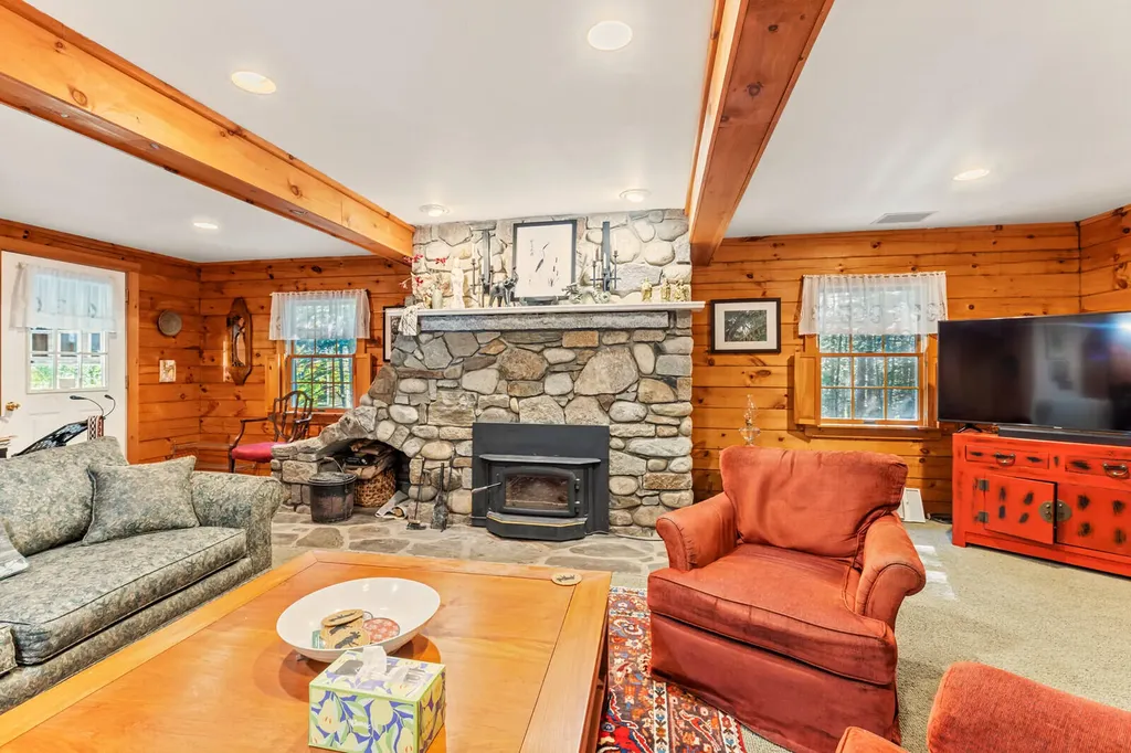 315 Shore Road Fayette ME 04349