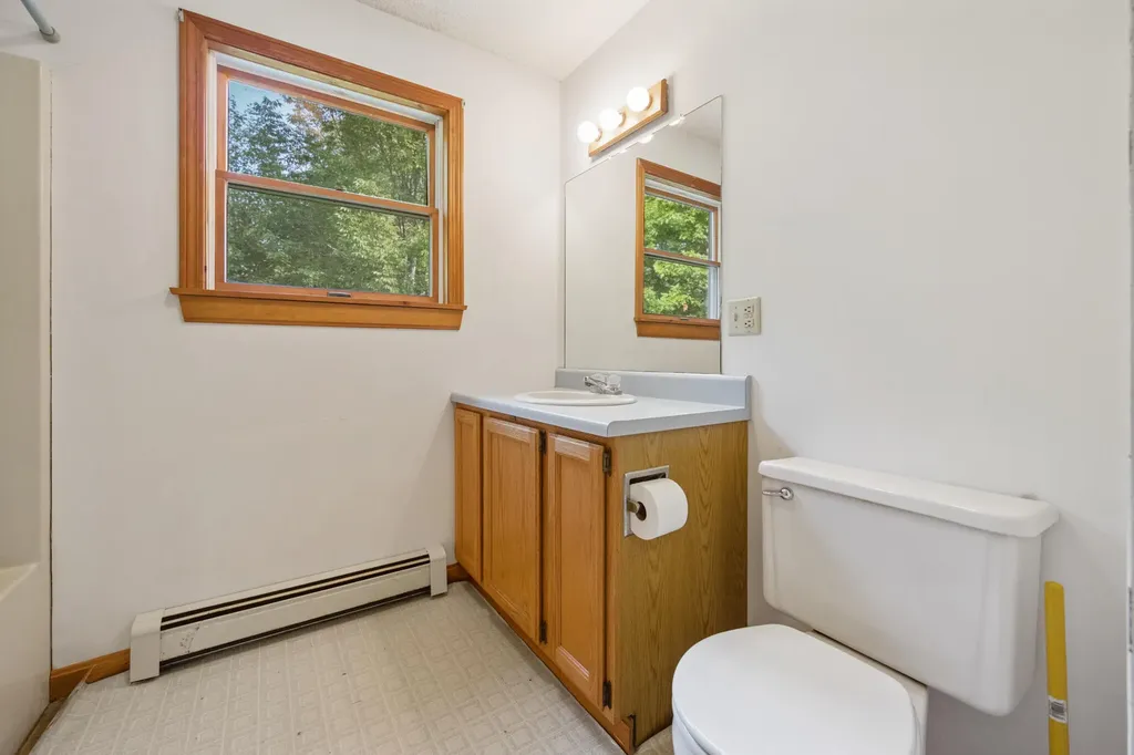 564 Fuller Road Carmel ME 04419