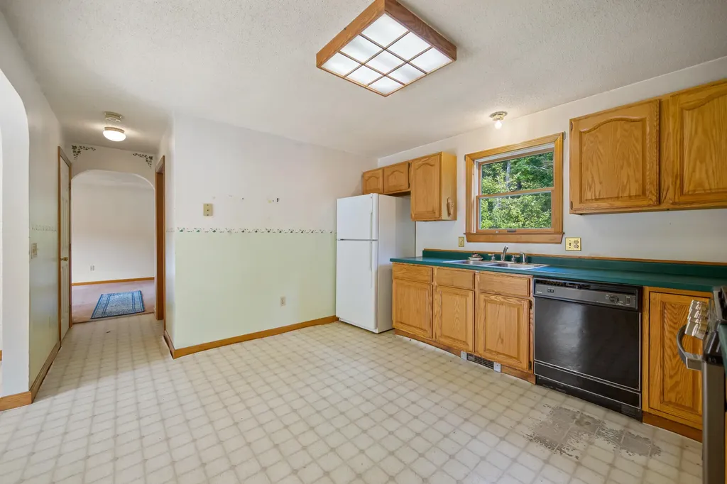 564 Fuller Road Carmel ME 04419