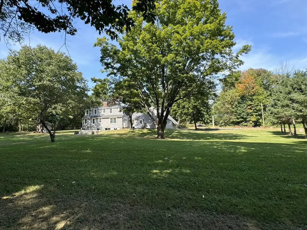 13 Governor Hill Road Eliot ME 03903