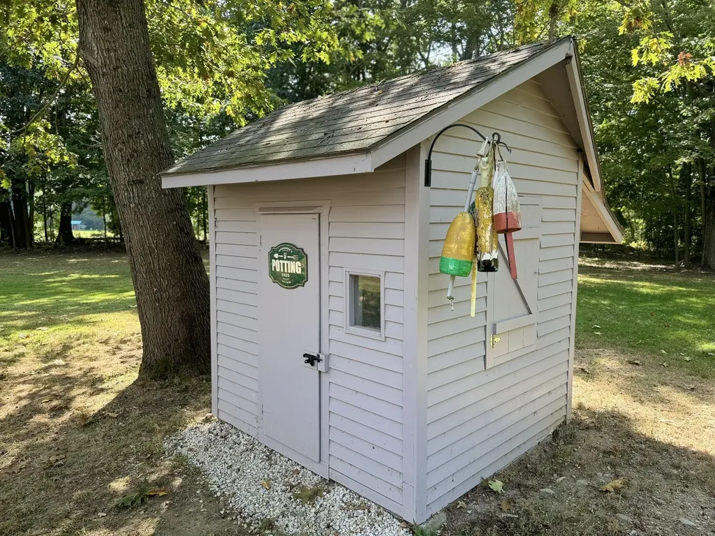 13 Governor Hill Road Eliot ME 03903