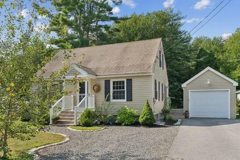15 Old Blue Point Road Scarborough ME 04074