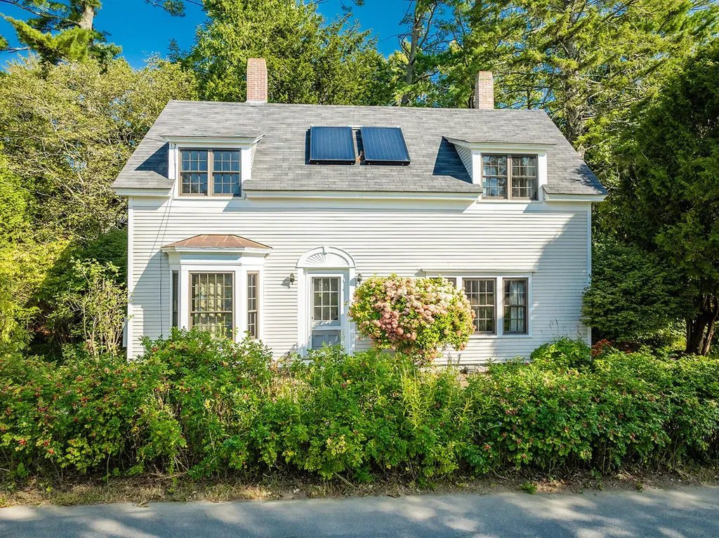 53 Saturday Cove Road Northport ME 04849