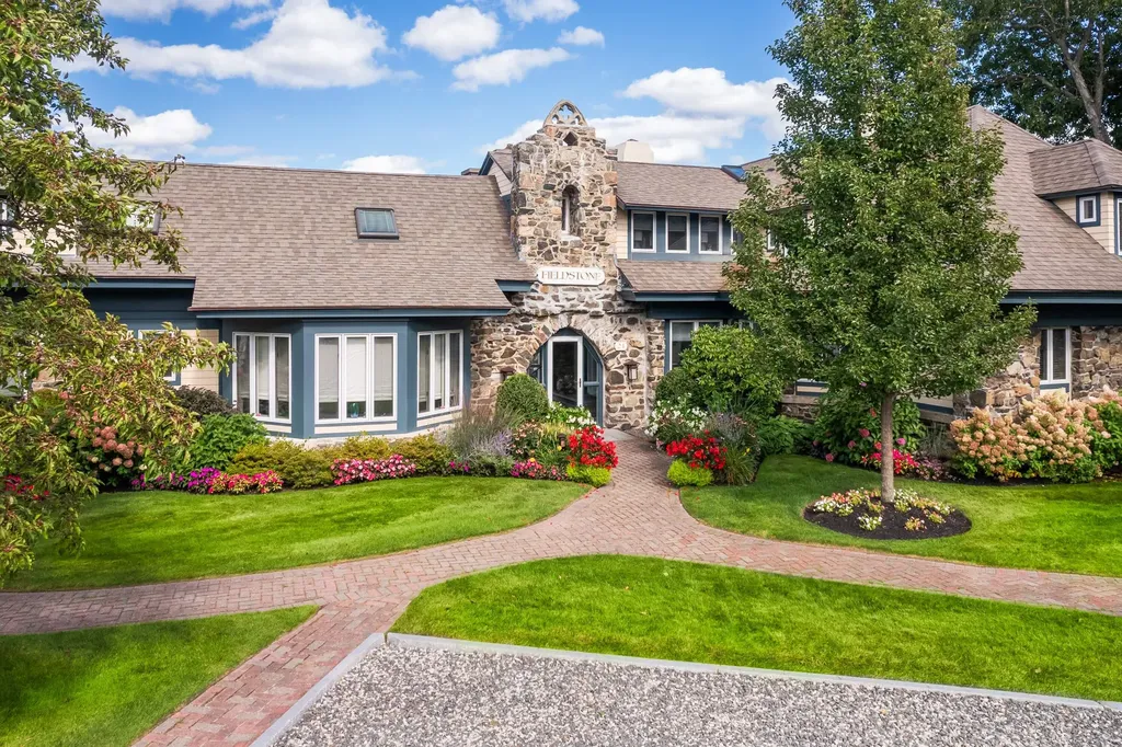 24 Fieldstone Lane Ogunquit ME 03907
