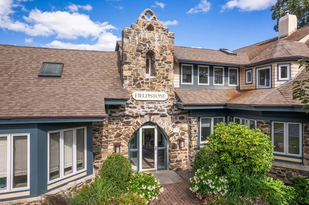 24 Fieldstone Lane Ogunquit ME 03907