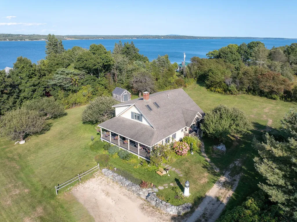 67 Old Ferry Road Deer Isle ME 04627