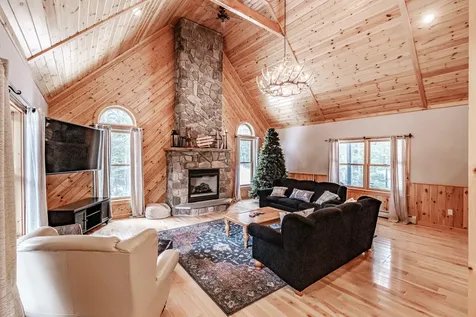 9 Countryside Lane Bethel ME 04217