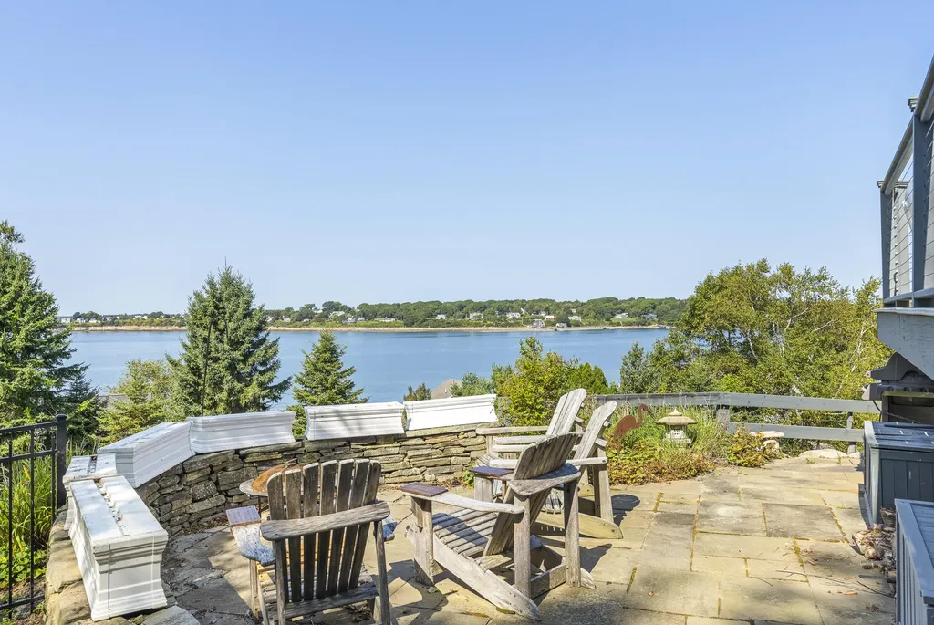 8 Enigma Lane Harpswell ME 04079