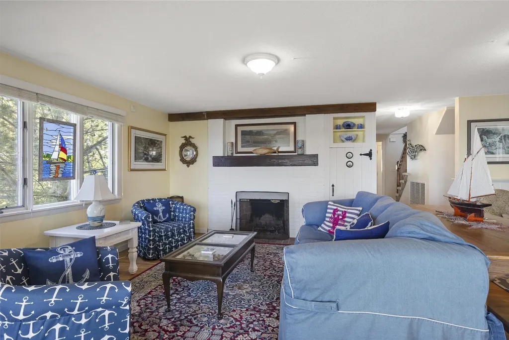 8 Enigma Lane Harpswell ME 04079