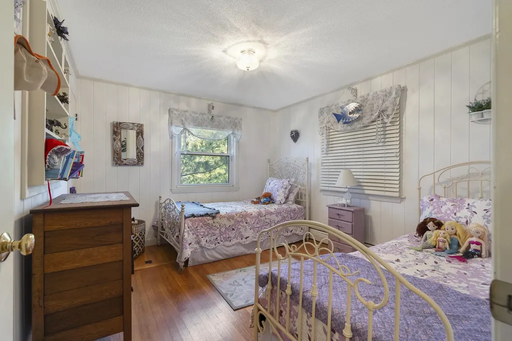 8 Enigma Lane Harpswell ME 04079
