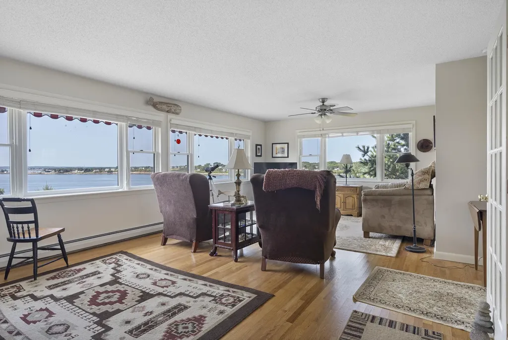 8 Enigma Lane Harpswell ME 04079