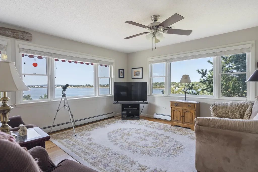 8 Enigma Lane Harpswell ME 04079