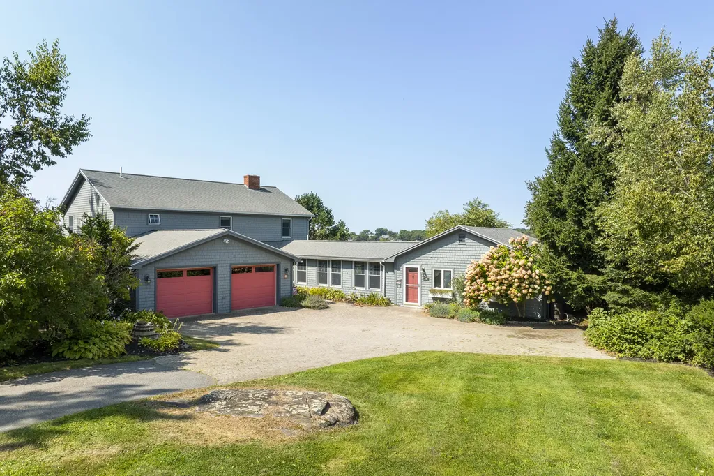 8 Enigma Lane Harpswell ME 04079