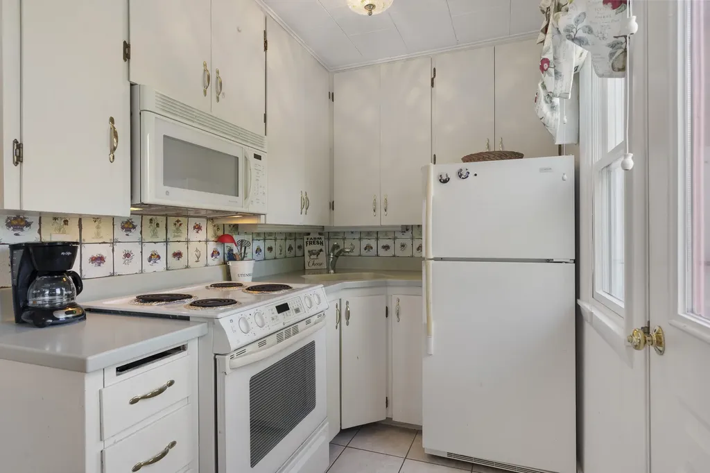 8 Enigma Lane Harpswell ME 04079