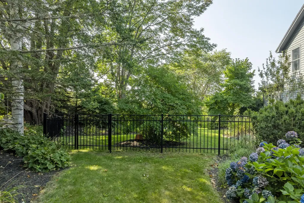 8 Enigma Lane Harpswell ME 04079
