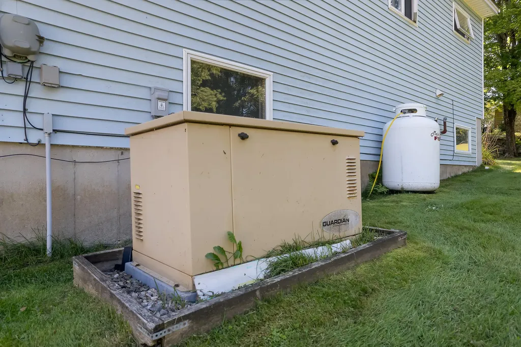 527 Willow Lane Wiscasset ME 04578