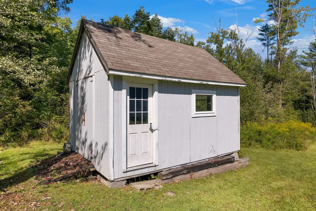 527 Willow Lane Wiscasset ME 04578