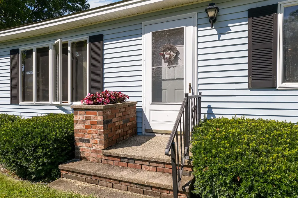 527 Willow Lane Wiscasset ME 04578