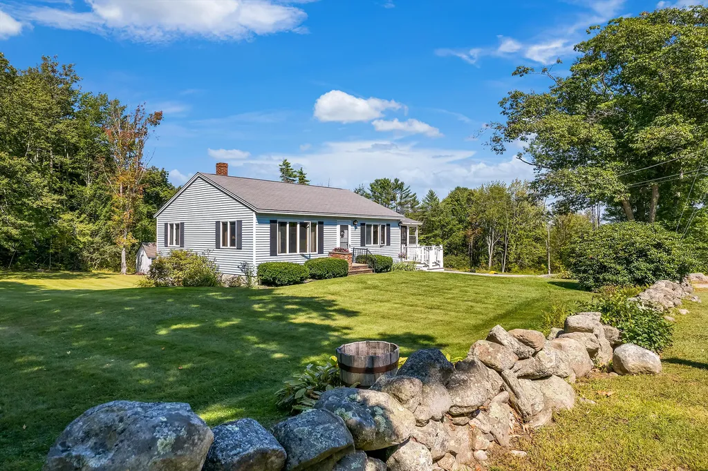 527 Willow Lane Wiscasset ME 04578