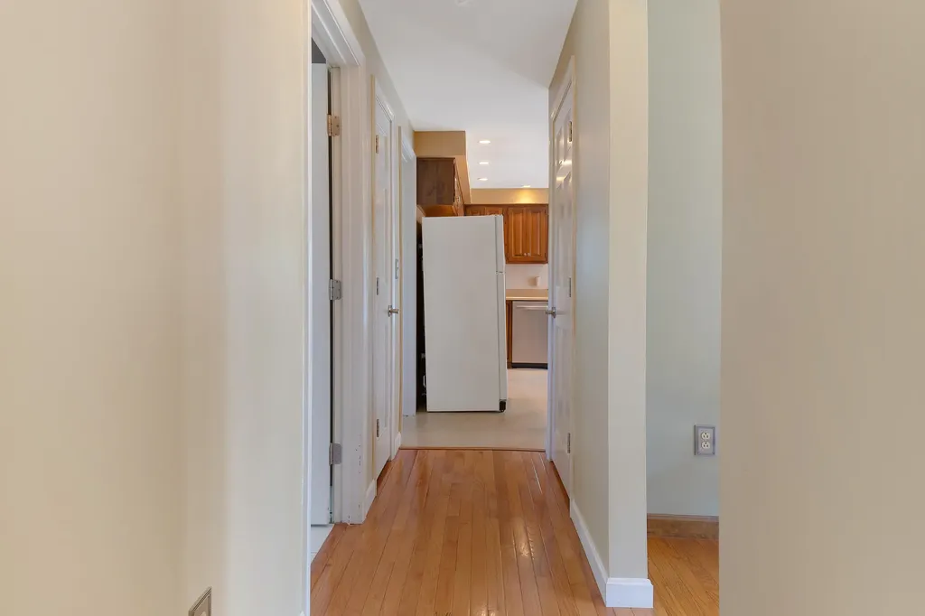 527 Willow Lane Wiscasset ME 04578