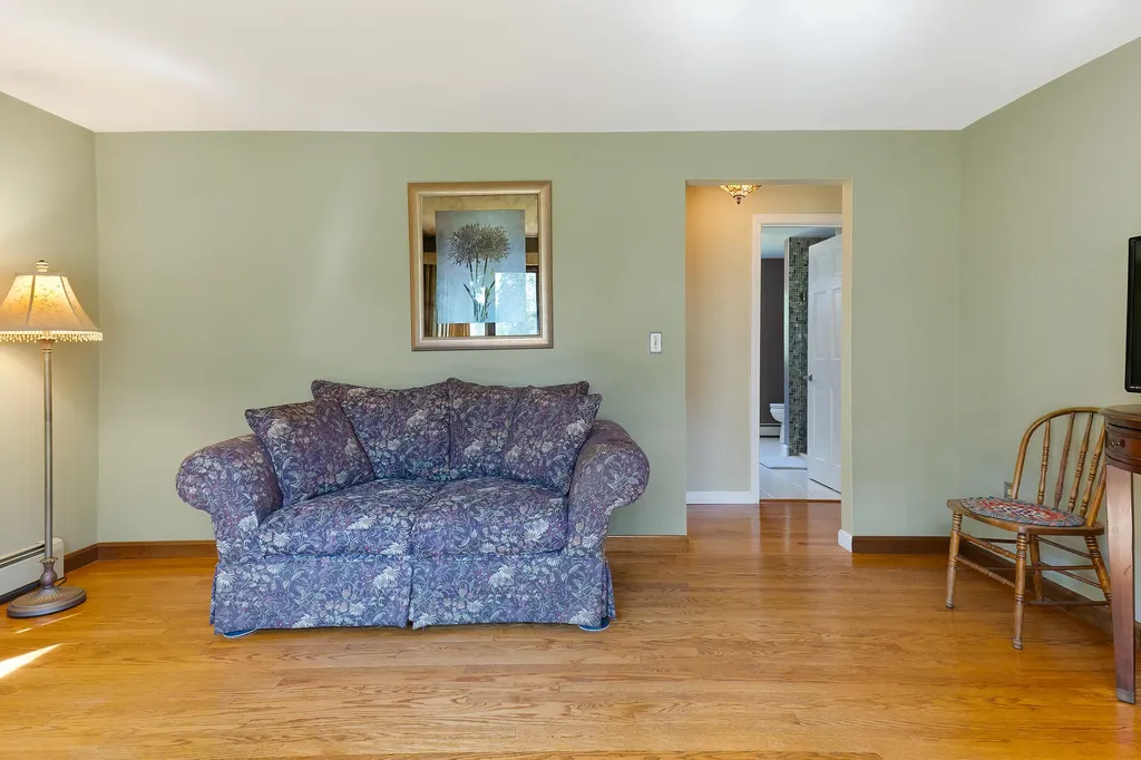 527 Willow Lane Wiscasset ME 04578
