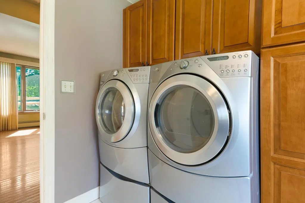 527 Willow Lane Wiscasset ME 04578