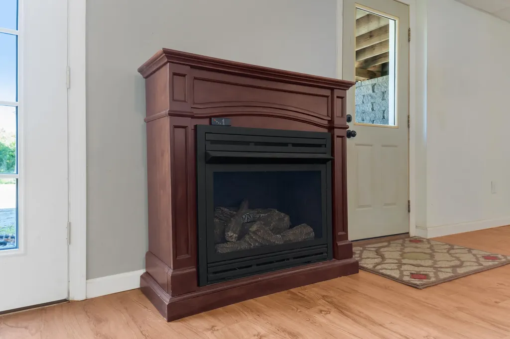 527 Willow Lane Wiscasset ME 04578